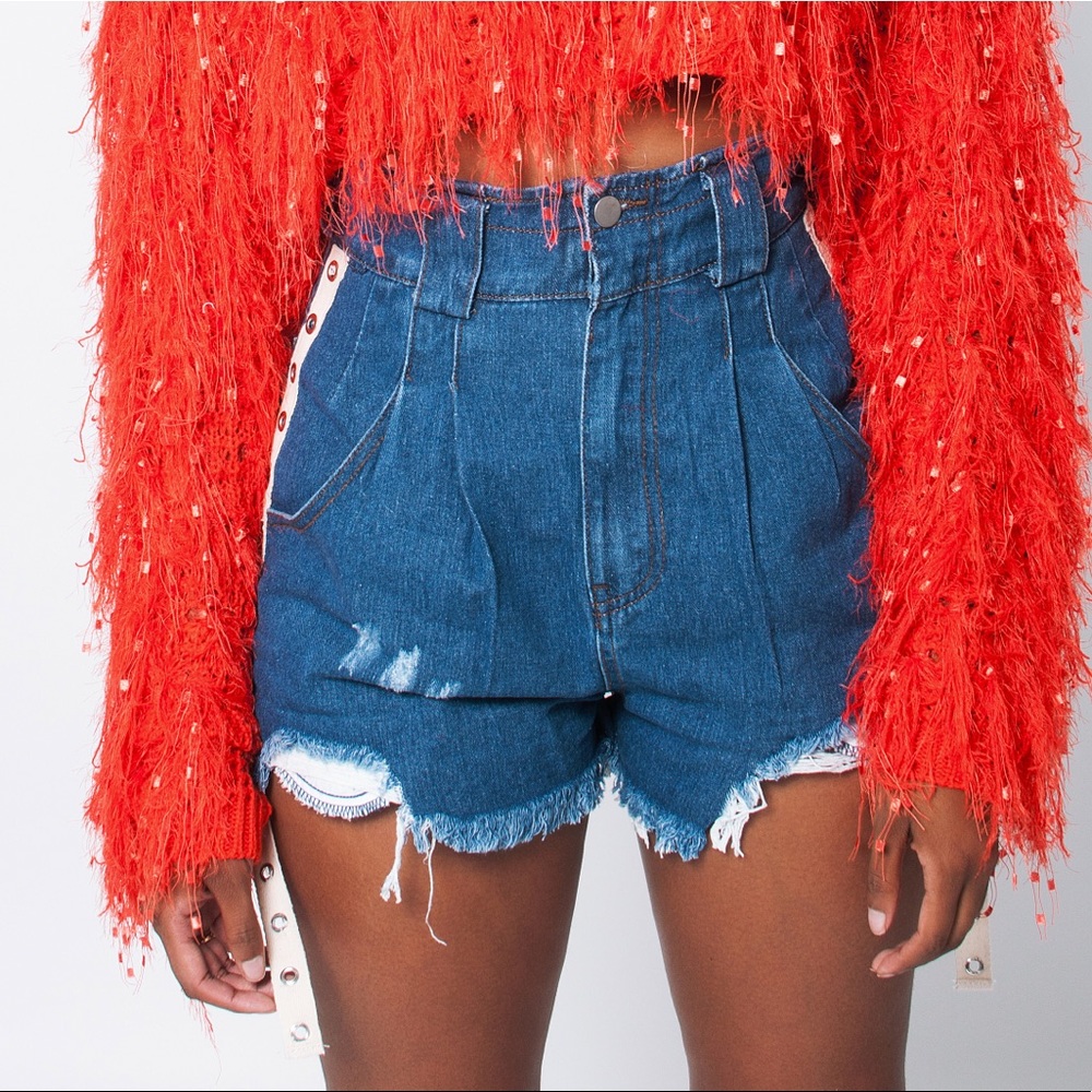 Highwaist Denim Shorts